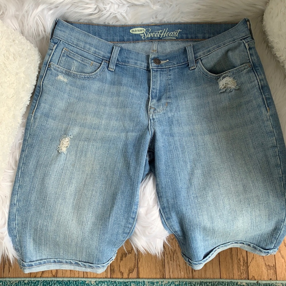Old Navy Sweetheart Bermuda shorts
